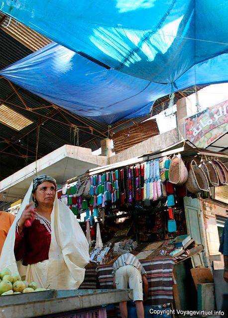 Sfax, uma mulher ao mercado - Tunísia