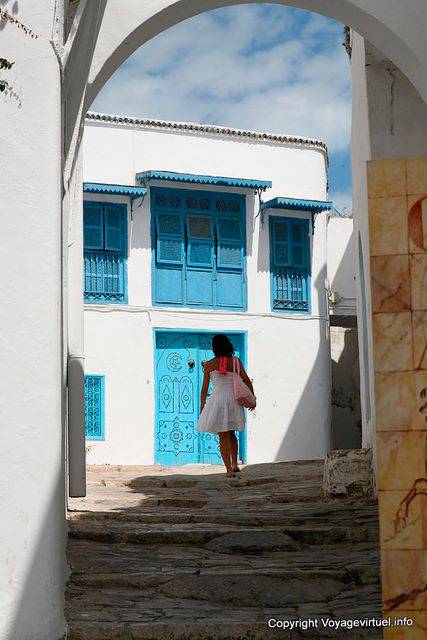 Sidi Bou Said, a menina em branco - Tunísia