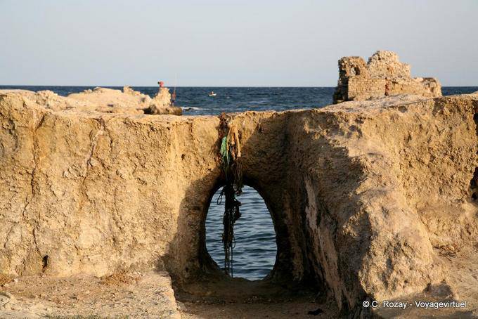 Erosão do antigo porto, Mahdia Cap África - Tunísia