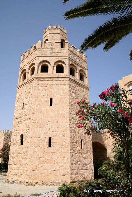 Tour das muralhas da Medina em Monastir - Tunísia