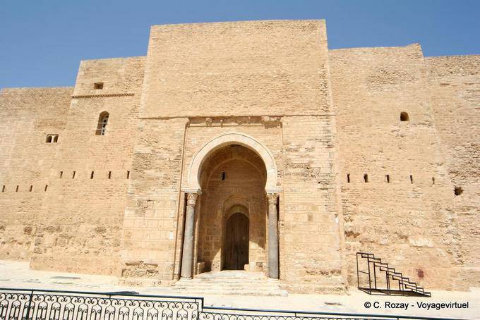 Fachada sul de Monastir Ribat - Tunísia
