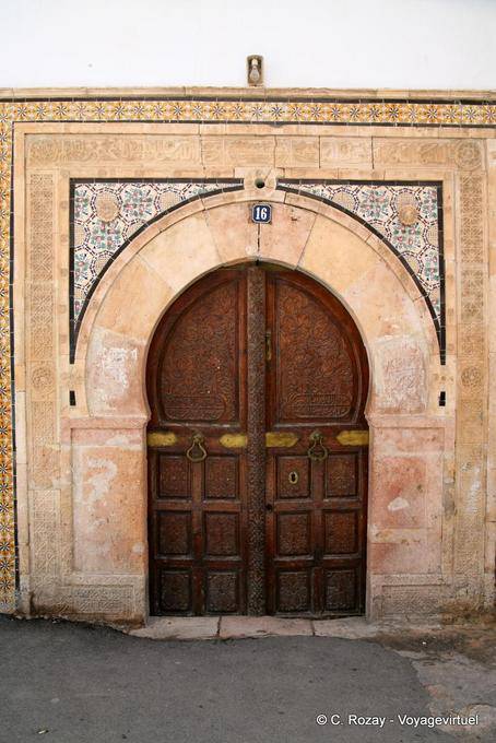 Porta Sfax ricamente decorado Sfax - Tunísia