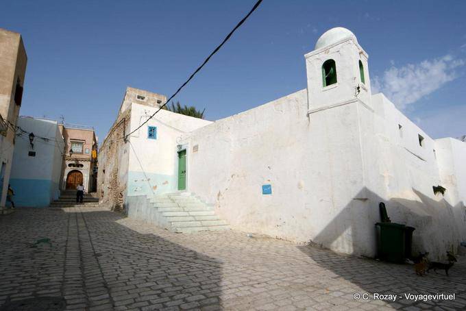 Subida de calçada na medina, Sousse - Tunísia