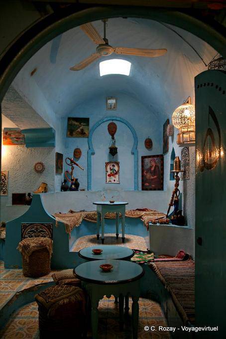 Dentro de um café Sousse medina - Tunísia