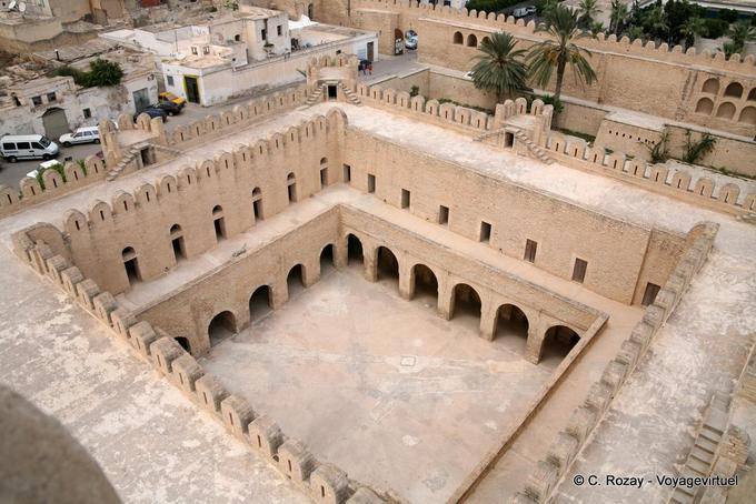 a praça de Ribat visto a partir da torre de vigia, Sousse - Tunísia