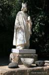 Museu Nacional de Carthage, estátua do rei Saint Louis no jardim, Tunísia.