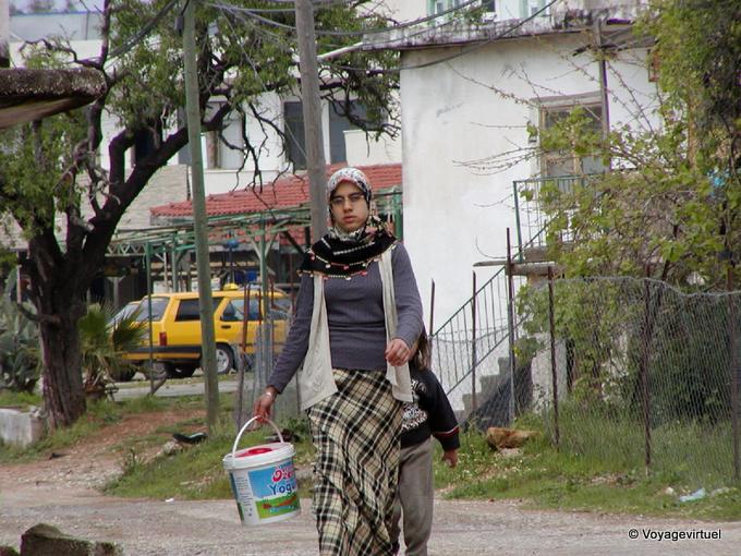 Mulher com vidros, Manavgat - Turquia